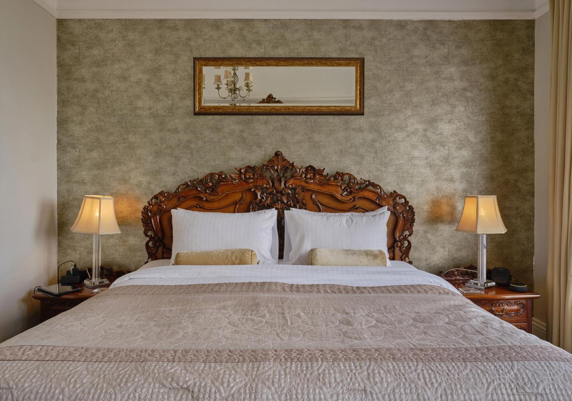린턴 Highcliffe House B&B 외부 사진